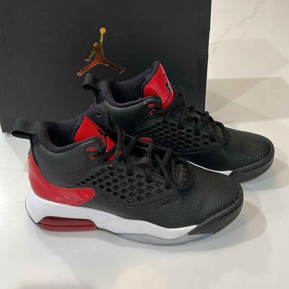 Jordan Maxim 200 (GS) - Picture 2 of 8